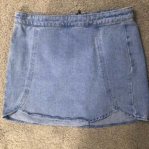 PacSun Denim Mini Skirt size 28